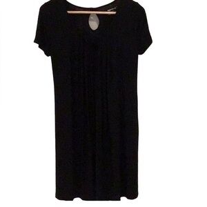 Maternity black and soft  gap shift dress  size small.